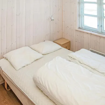 4 Bedroom Nice In Aabenraa Holiday home *