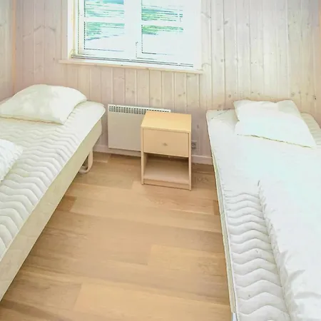 4 Bedroom Nice In Aabenraa *