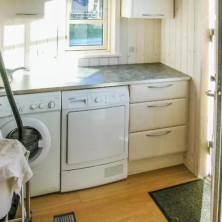 Holiday home 4 Bedroom Nice In Aabenraa Loddenhoj