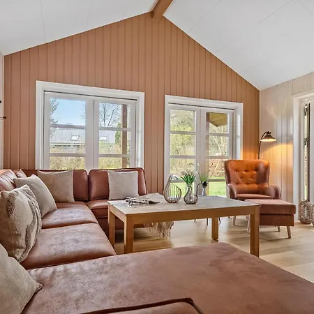 4 Bedroom In Aabenraa * Loddenhoj