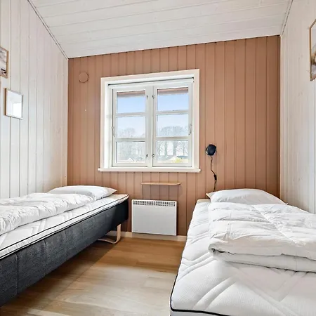 Holiday home 4 Bedroom In Aabenraa *