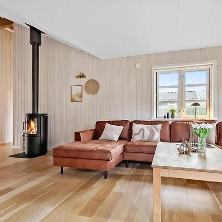 4 Bedroom In Aabenraa Holiday home